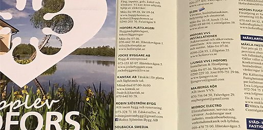 Närbild på turismagasin